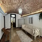 Apartament Ellie *