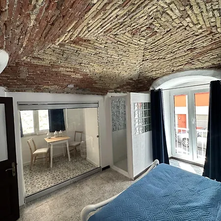 Ellie Apartamento Imperia